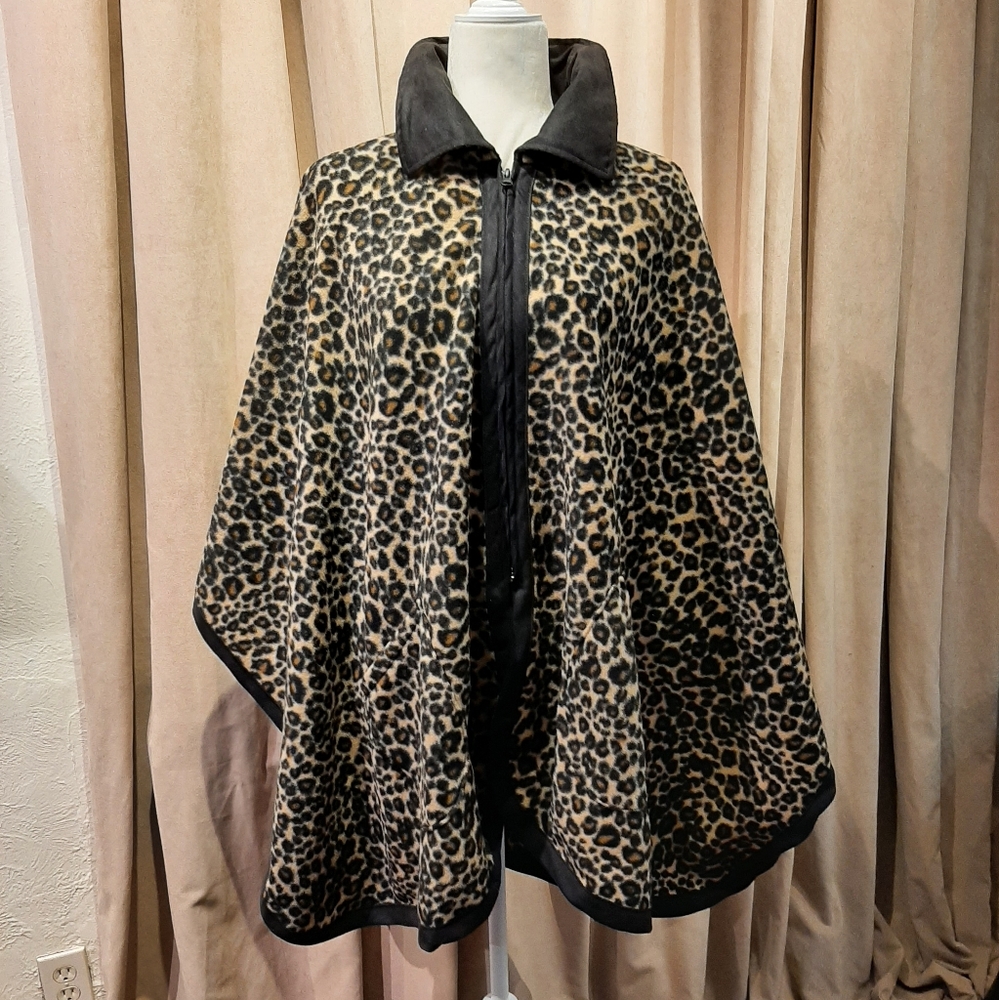 Le Moda Cape - image 1